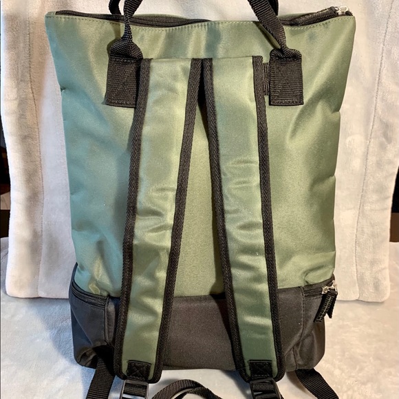 DSW Overnight Bag - Picture 2 of 7